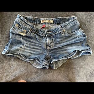 BKE Stella shorts